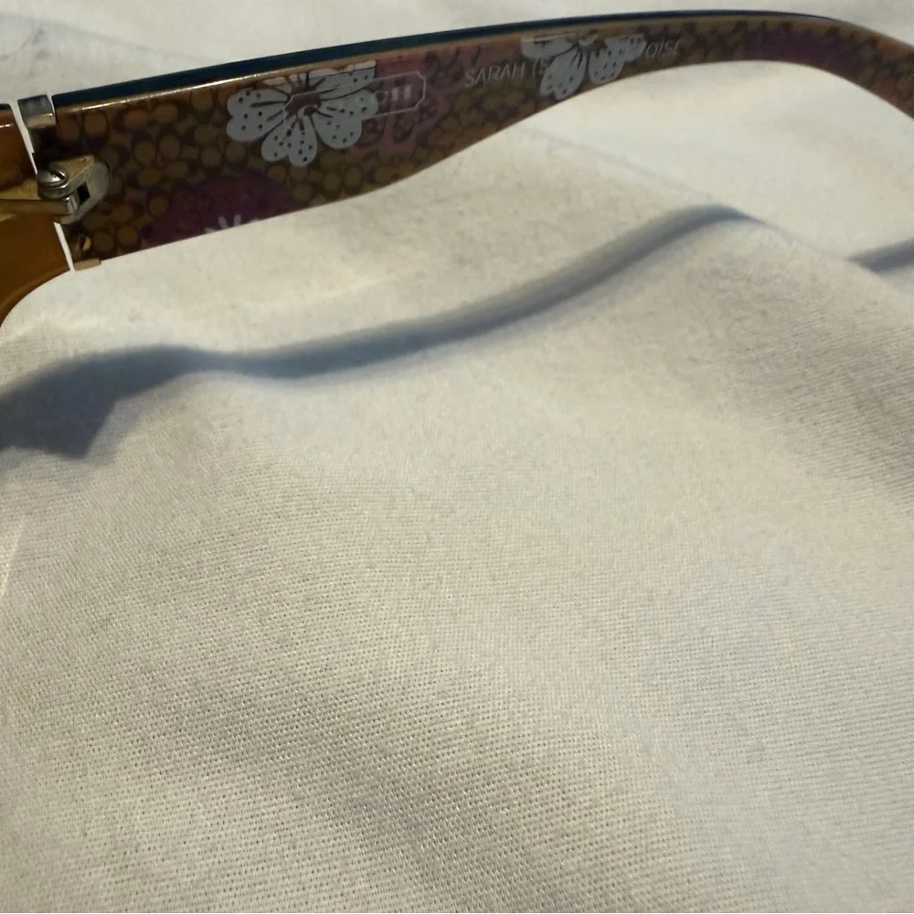 Coach Sunglasses with Case - Picture 3 of 4